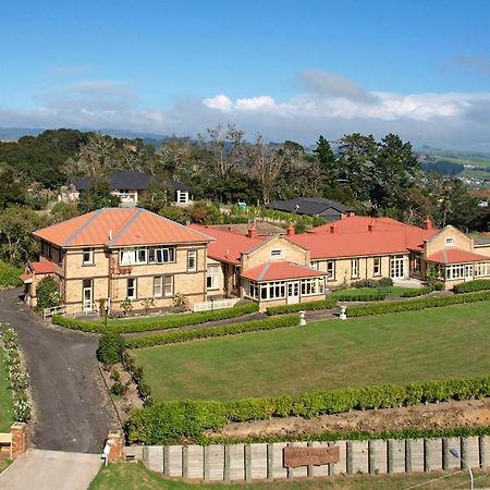 Manor Views Nz Hotel Huntly Exterior photo